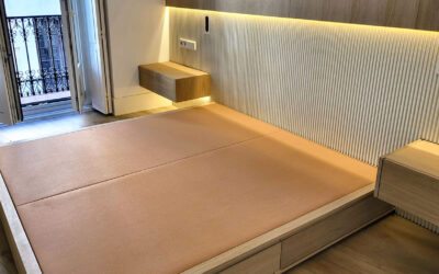 Cama a medida con cajones en dormitorio de diseño