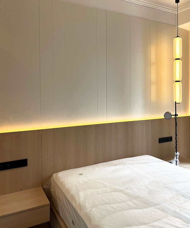 Cabecero con iluminación LED para dormitorio juvenil