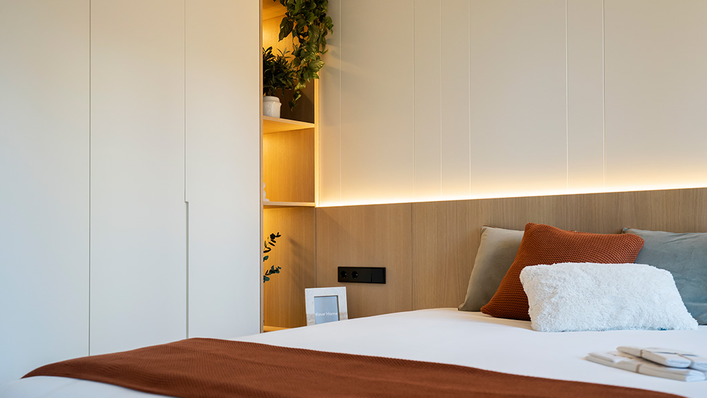 Armario y estantería para dormitorio con iluminación led