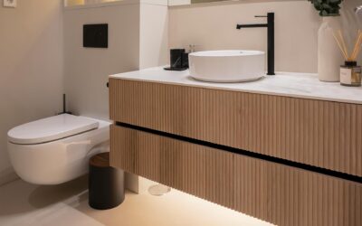 Mueble de baño en roble con lavabo sobre encimera