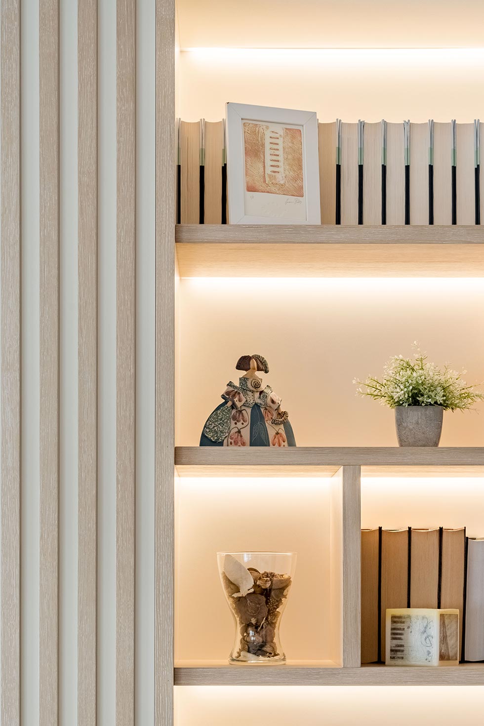 Listones Mueble bar a medida gris brillante