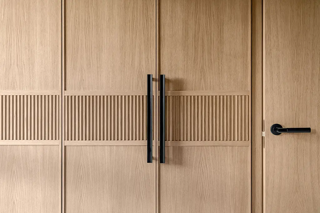 Detalle de las puertas de armario a medida