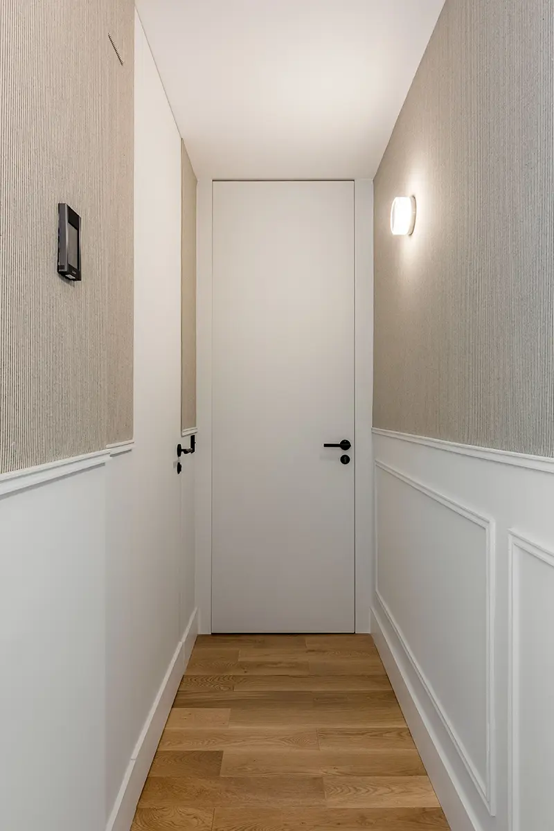 Blanca Puertas blancas de paso