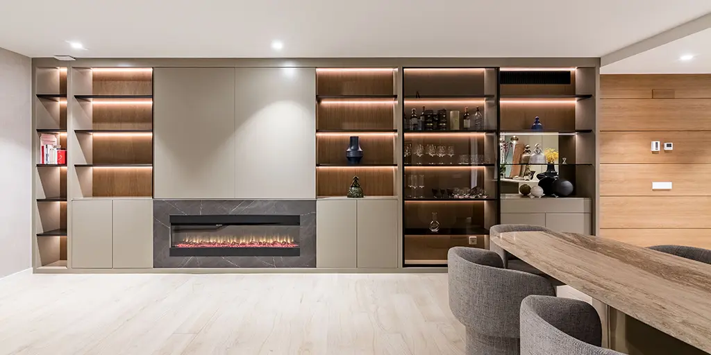Puertas correderas que ocultan o muestran la TV